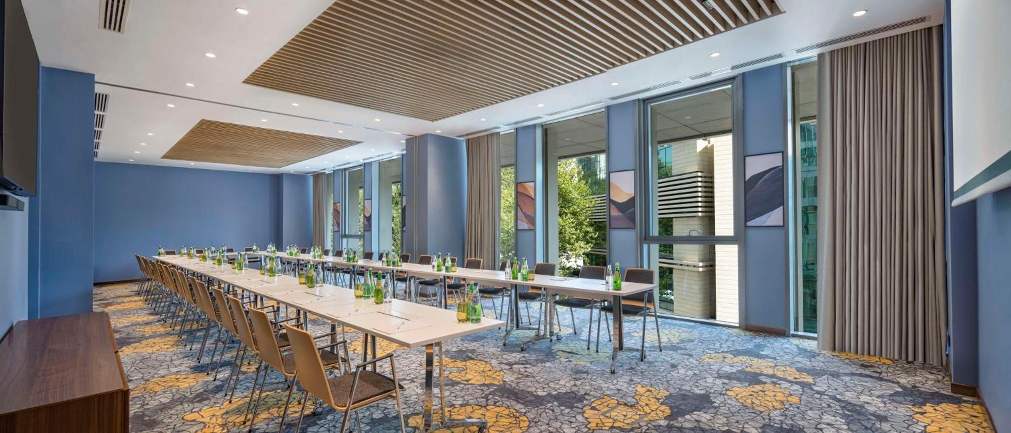Hilton Garden Inn Tbilisi Riverview Dış mekan fotoğraf