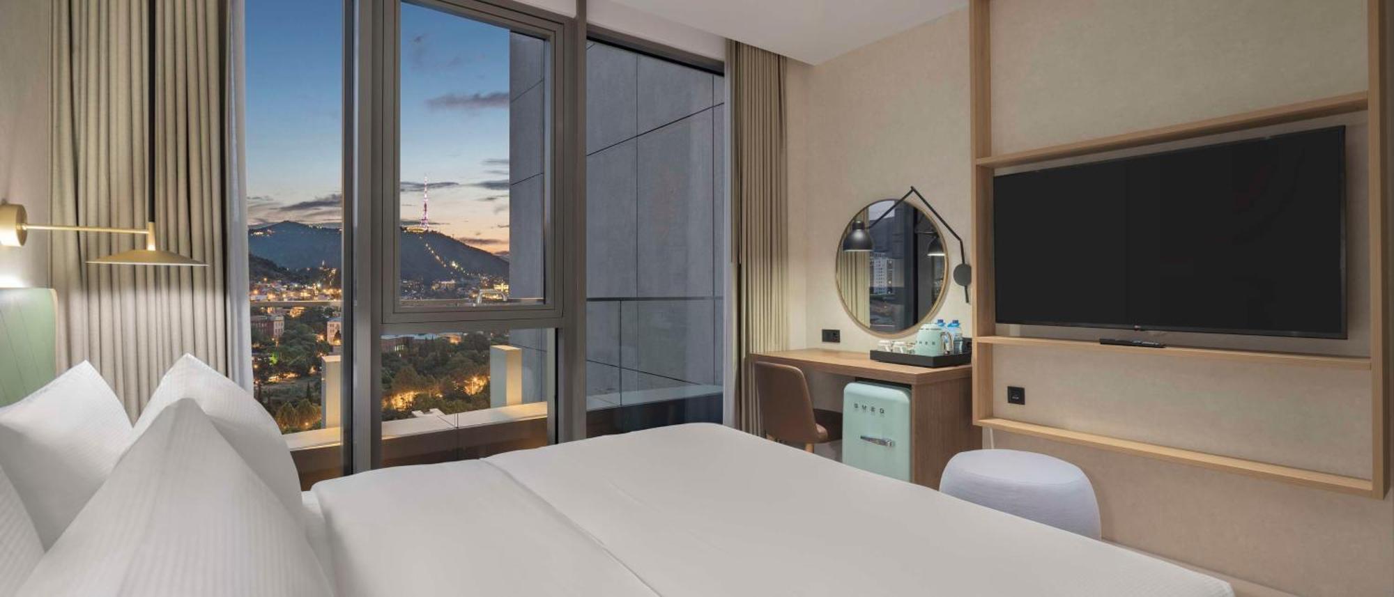 Hilton Garden Inn Tbilisi Riverview Dış mekan fotoğraf