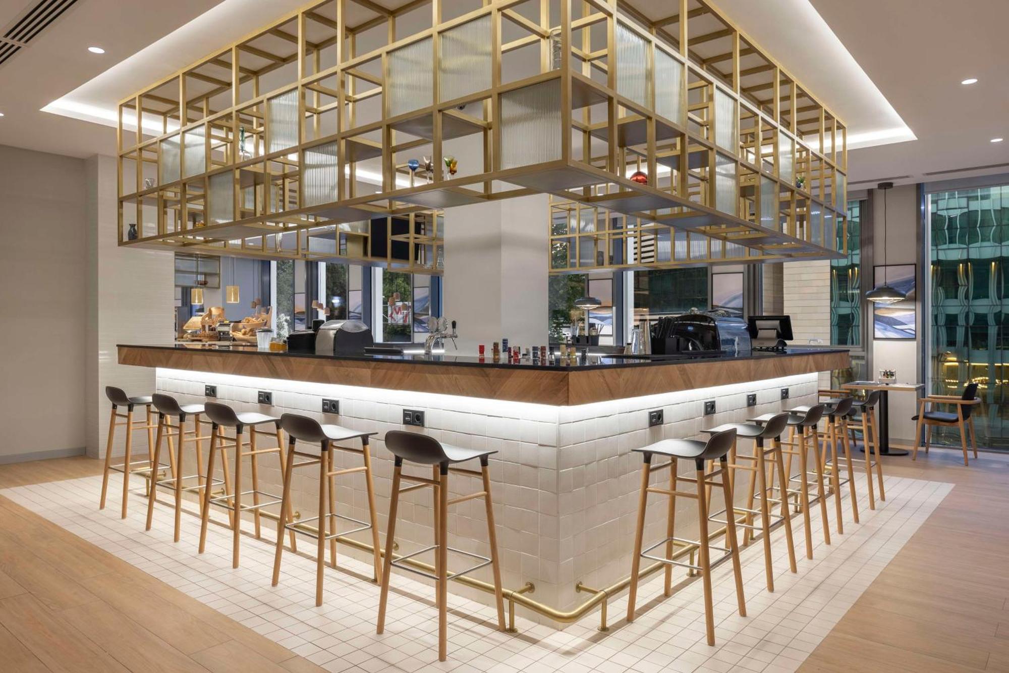 Hilton Garden Inn Tbilisi Riverview Dış mekan fotoğraf