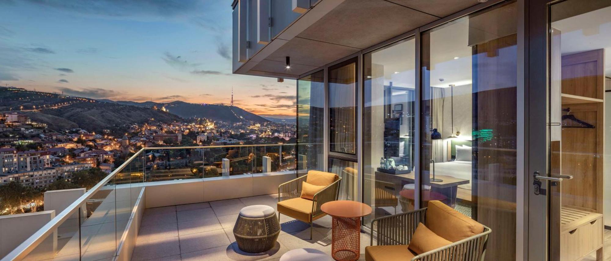 Hilton Garden Inn Tbilisi Riverview Dış mekan fotoğraf