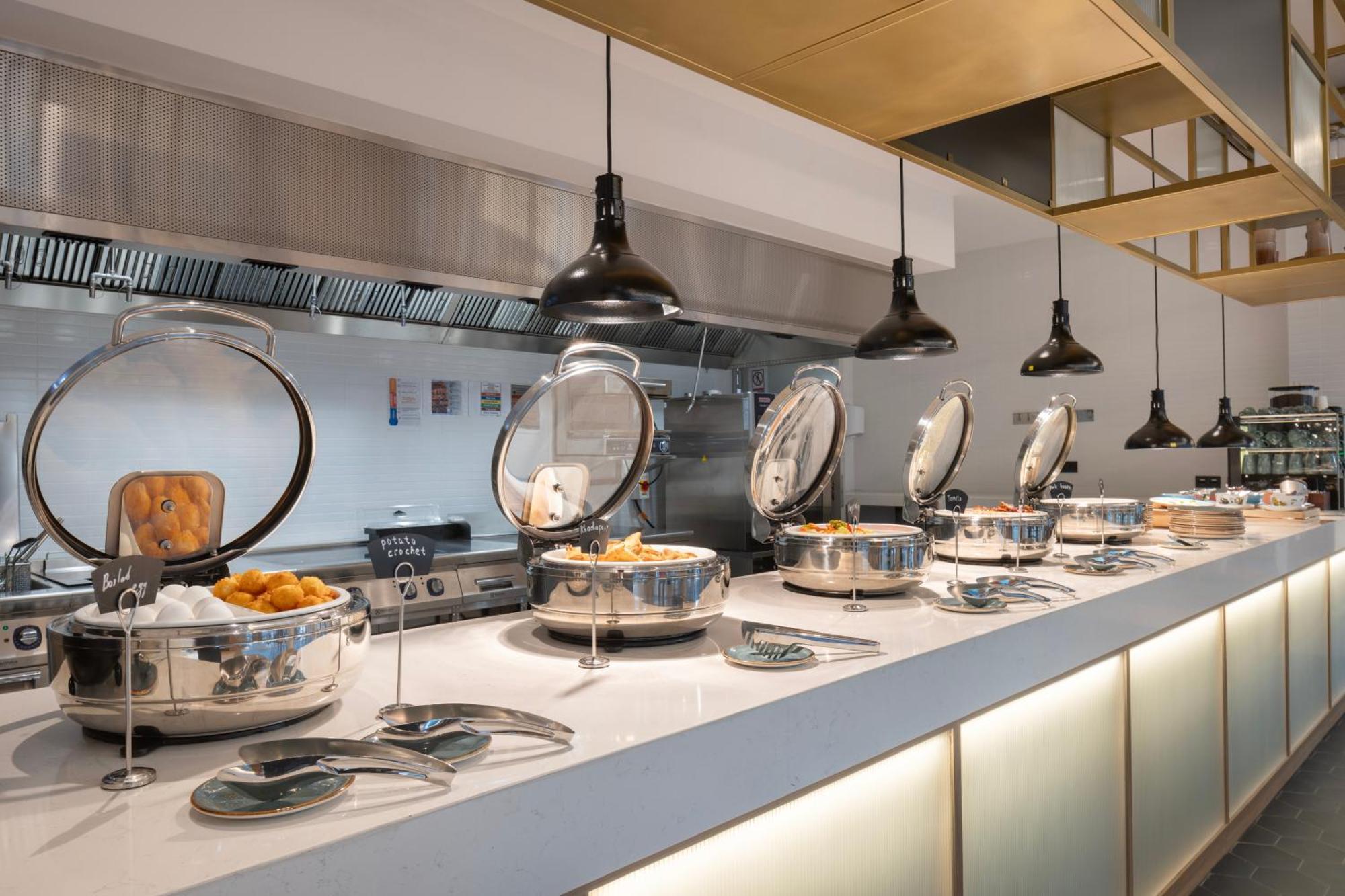 Hilton Garden Inn Tbilisi Riverview Dış mekan fotoğraf