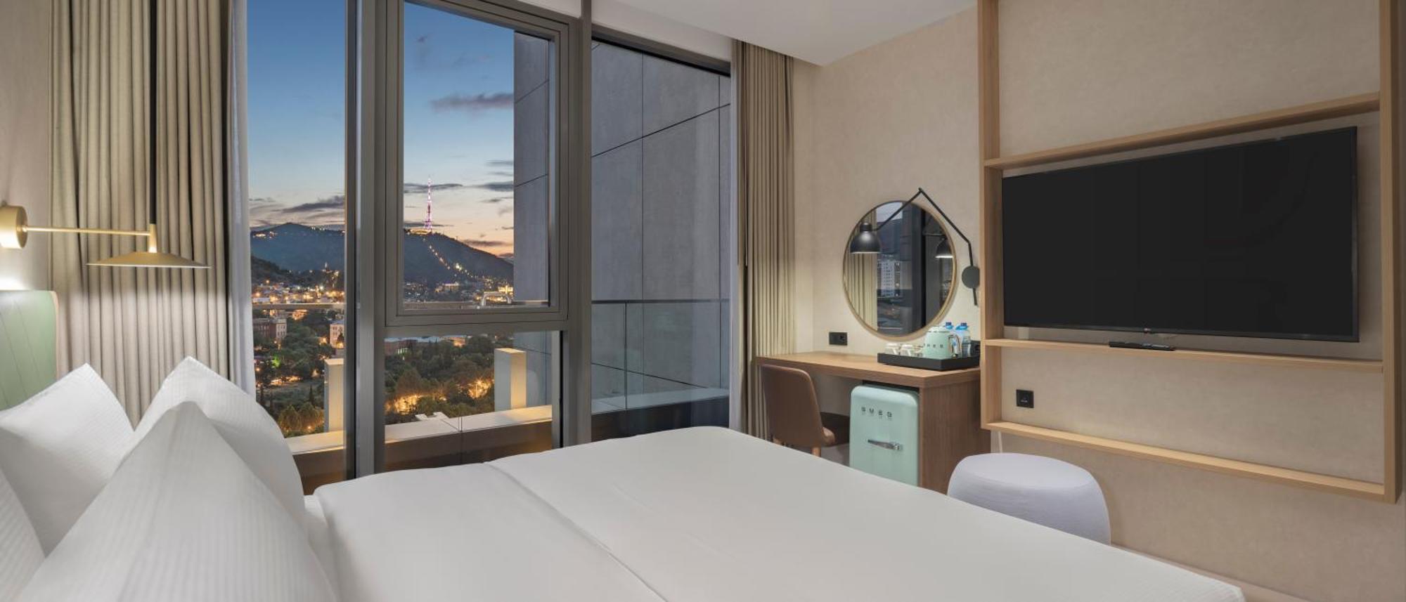 Hilton Garden Inn Tbilisi Riverview Dış mekan fotoğraf